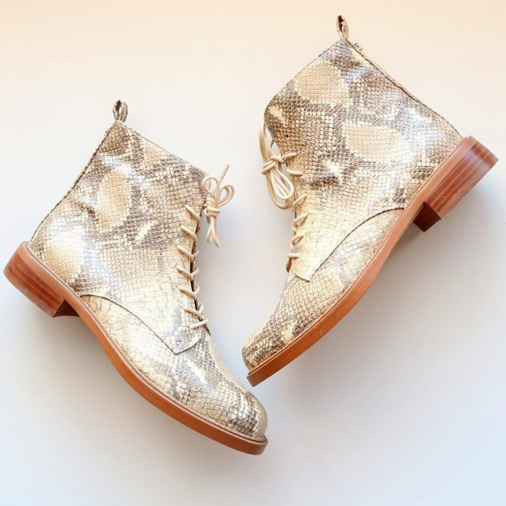 Like New Sam Edelman Nina Snakeskin Lace Up Ankle Boots/Booties Size 8. - Picture 15 of 16